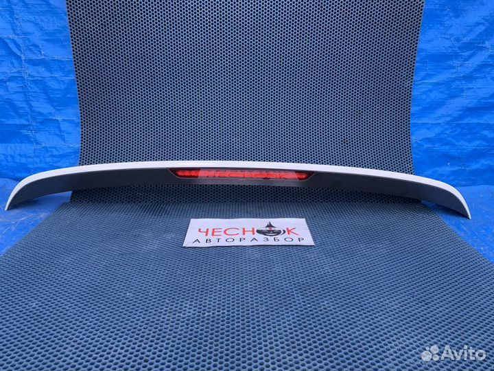 Спойлер крышки багажника Audi Q7 4L