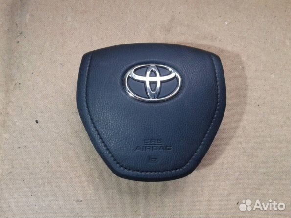 Тойота рав 4 XA40 подушка в руль