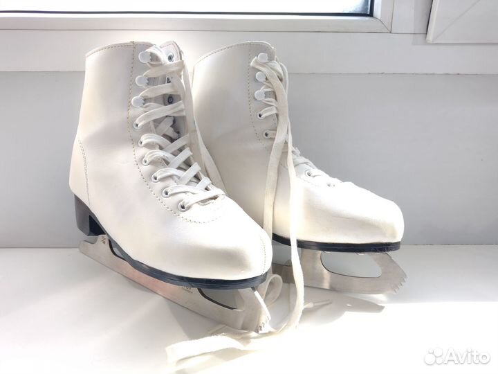 Коньки фигурные женские размер 36