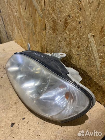 Фара передняя левая Kia Spectra седан S6D 2006
