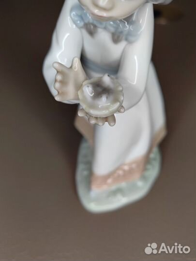 Статуэтка NAO by lladro девочка с гнездом нао дети