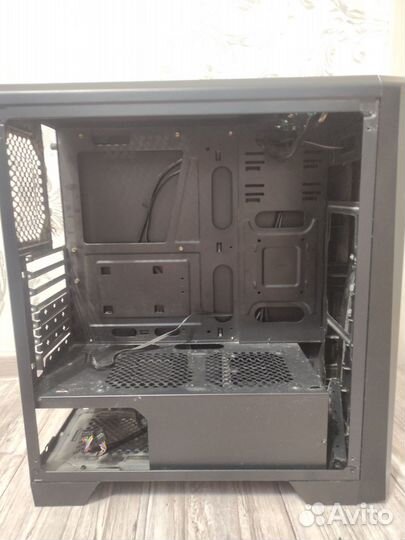 Корпус aerocool cylon