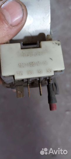 Плафон освещения салона передний Mercedes w126