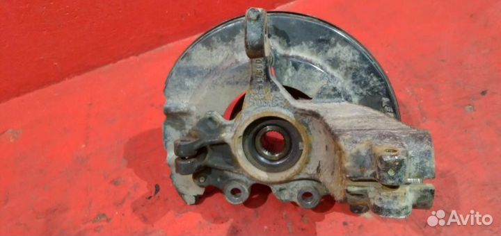 Форд фокус 3 кулак поворотный левый ступица