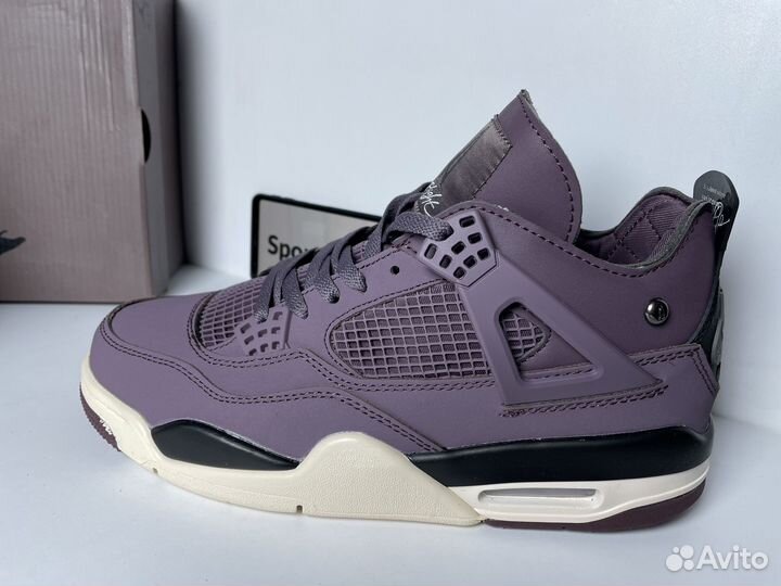 Nike Air Jordan 4 retro