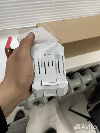 Новый аккумулятор makita BL1820G