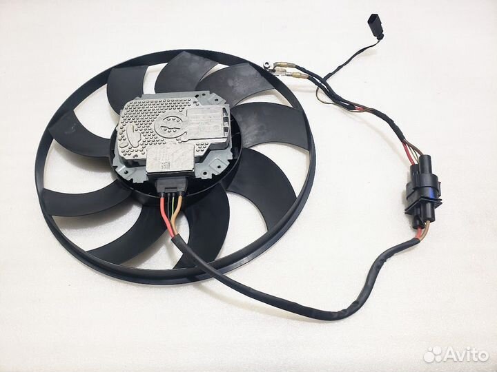 Вентилятор охлаждения Audi A8 D4 4H