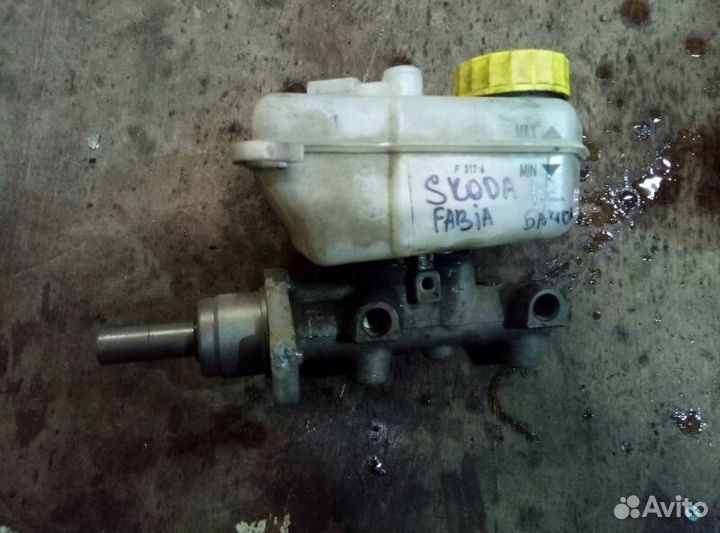 Цилиндр тормозной главный Skoda Fabia 1 (6Y) 1999