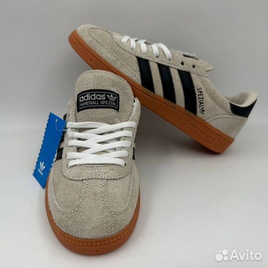 Кроссовки женские adidas Handball Spezial