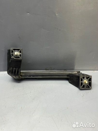 Направляющая стекла двери задняя правая Hyundai