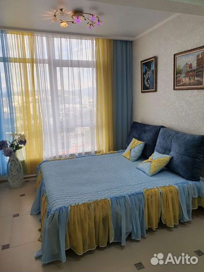 Комплект Покрывало на кровать и шторы