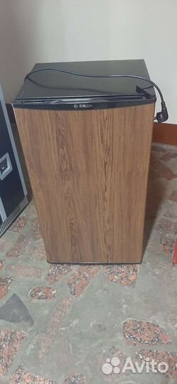 Холодильник бу dexp