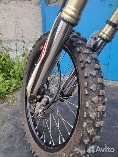 Кроссовый мотоцикл Ymaha yz450f