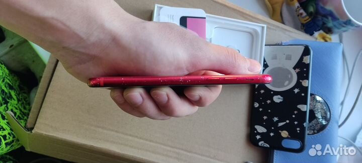 iPhone SE, 64 ГБ
