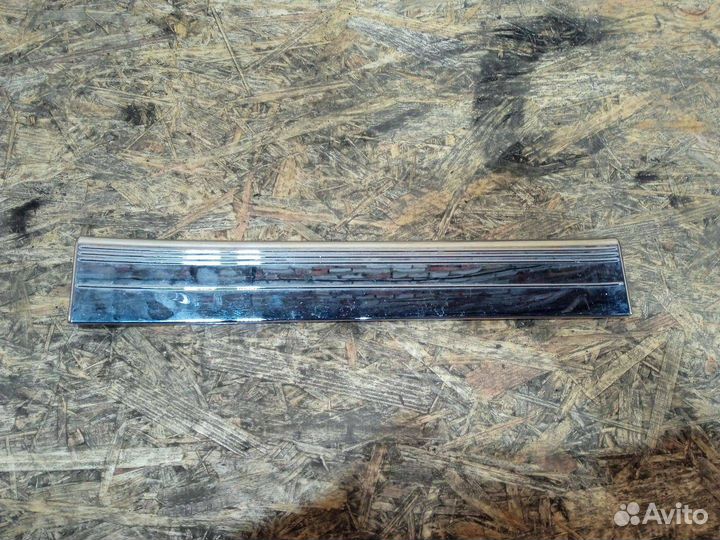 Накладка внутренняя на порог Mercedes-Benz