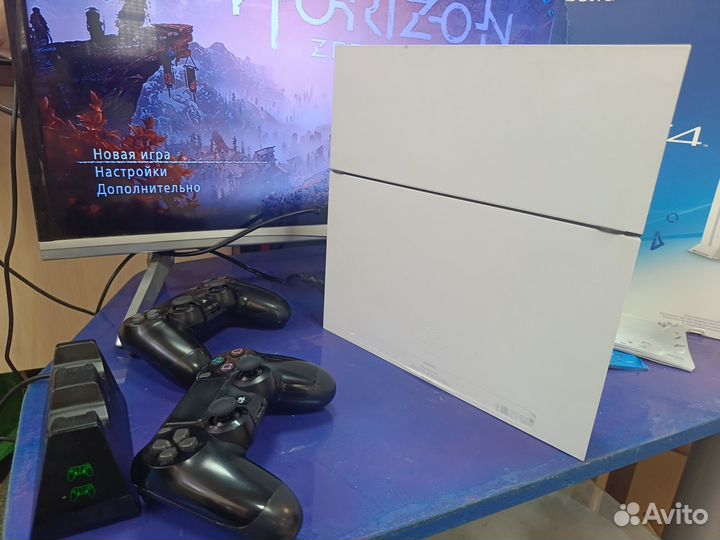Sony playstation 4 1TB 2 геймпада