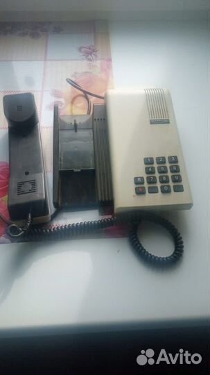 Телефон