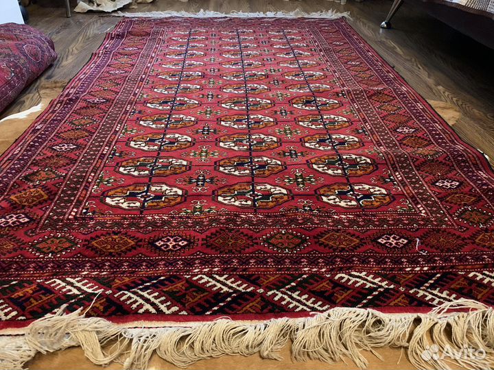 Ковер шерстяной ручной работы