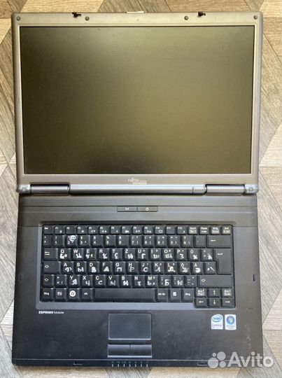 Fujitsu Siemens Esprimo Mobile D9500