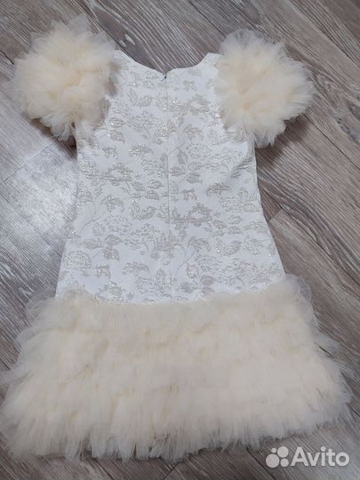 Праздничное платье для девочки