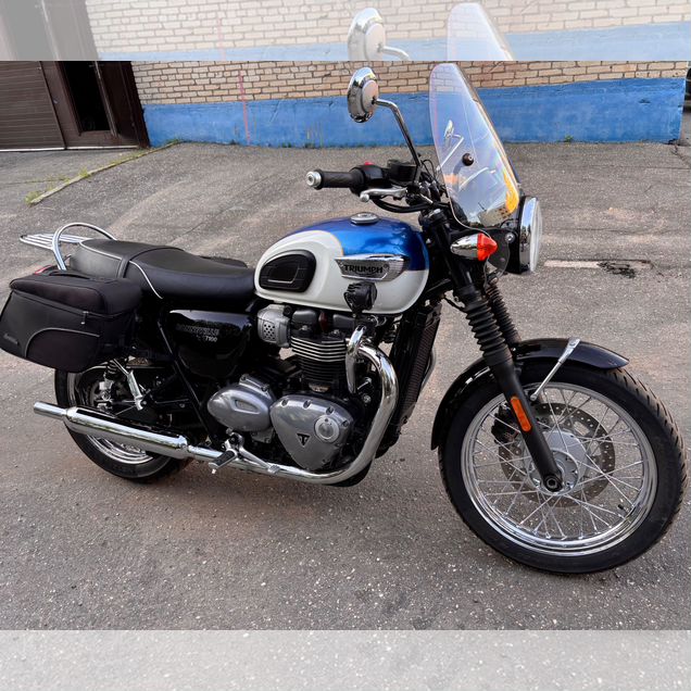 Triumph Bonneville T100, 2018, 11 000 км
