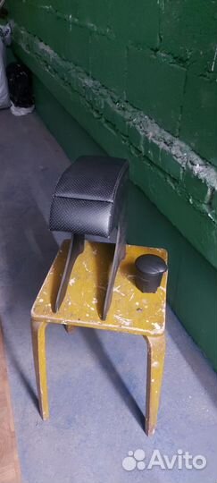 Подлокотник, пепельница