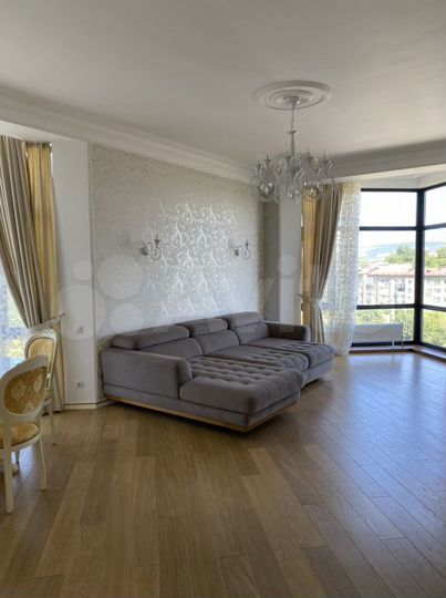 3-к. квартира, 115 м², 9/13 эт.