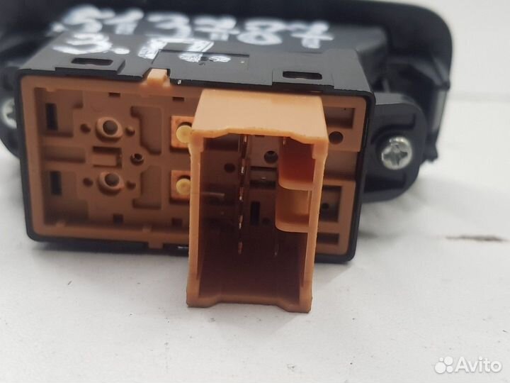 Кнопка стеклоподъемника задняя правая