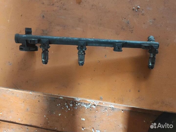 Рампа топливная Renault Laguna 1 1.6 к4м 720