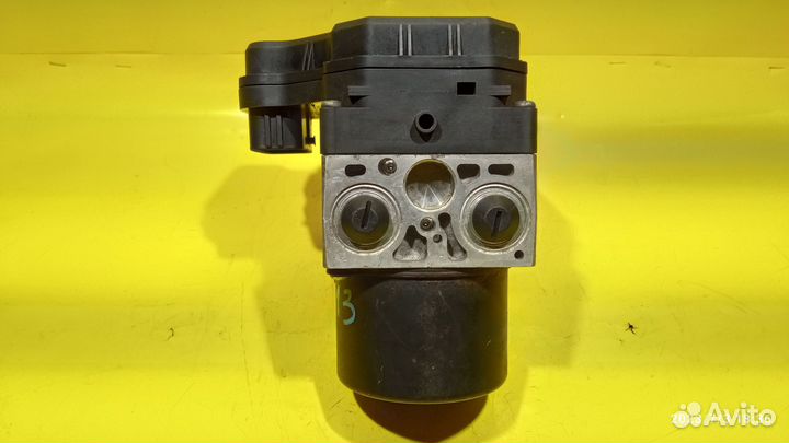 Блок ABS для Lexus IS 2005-2013