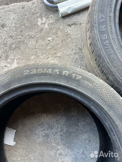 Continental ComfortContact - 6 235/45 R17