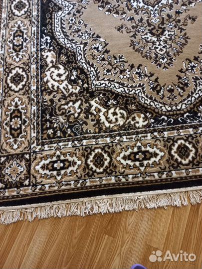 Ковер большой4.80 на 1.90,новый