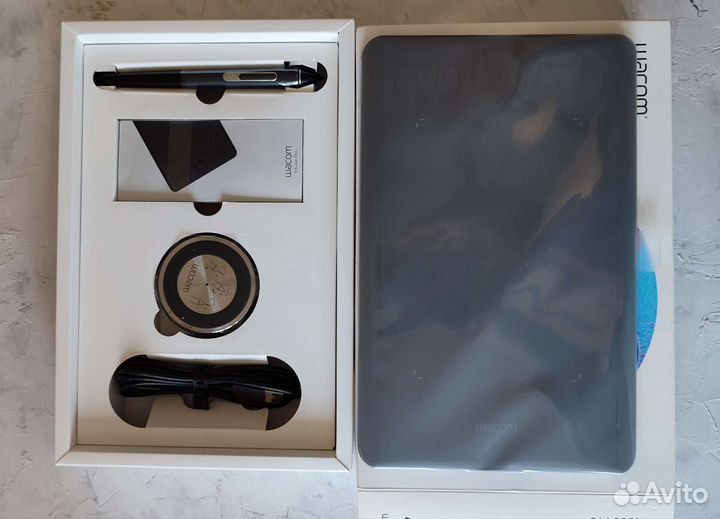 Графический планшет wacom intuos pro s