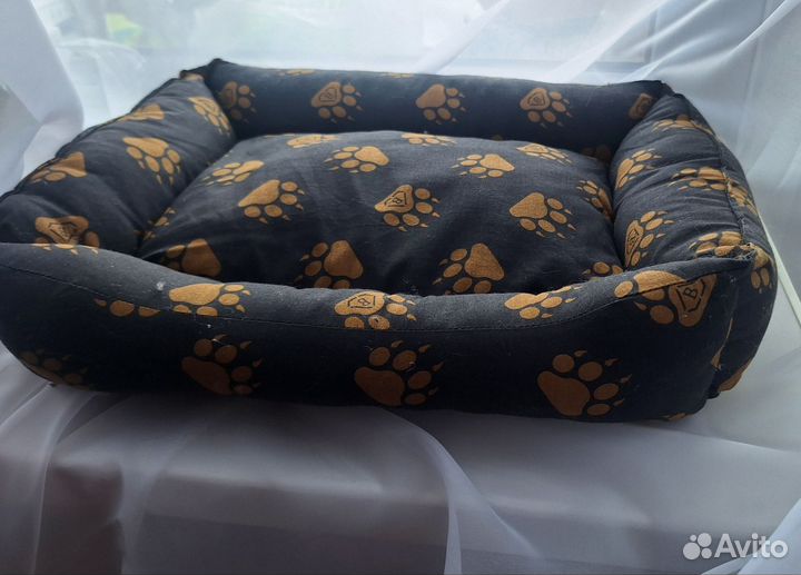 Лежанка для собак и кошек
