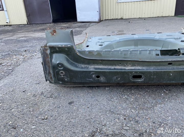 Панель задка задняя Фартук Renault duster