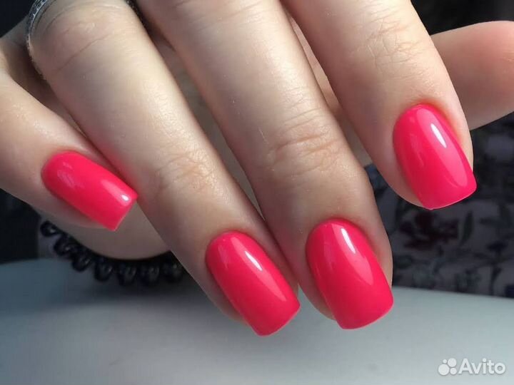 Модель на маникюр и педикюр