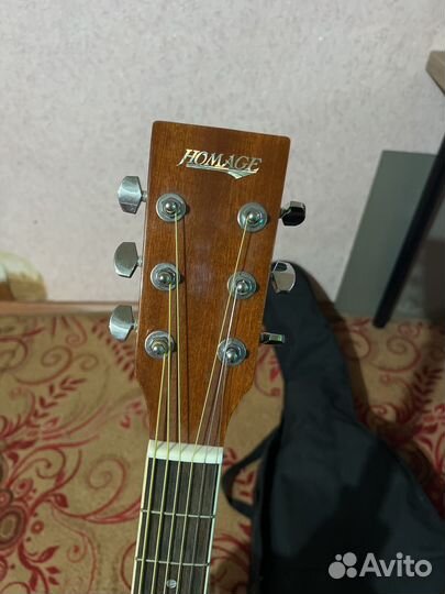 Акустическая гитара