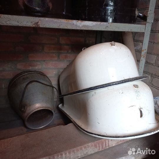 Кастрюли и емкости для хранения