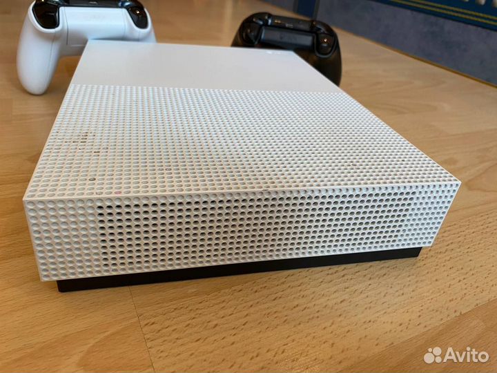 Приставка xbox One s 1tb