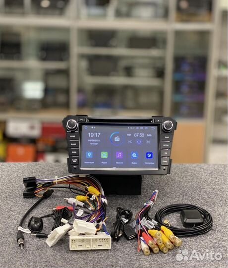 Головное устройство на Hyundai i40 android 4-32