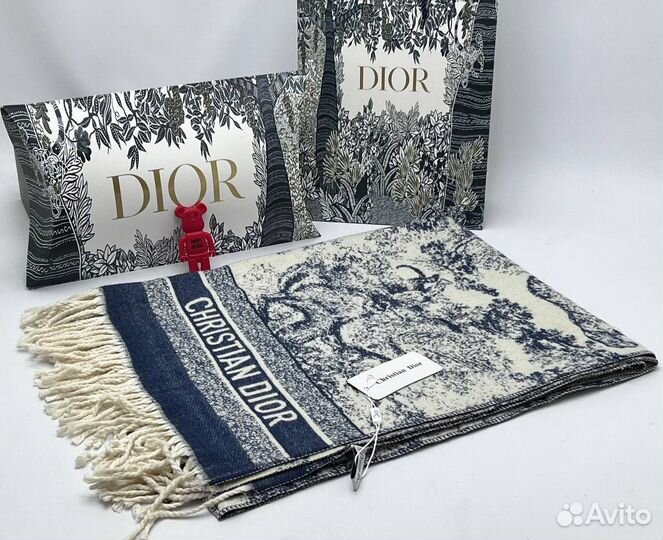 Шарф Dior из кашемира — неповторимый стиль и качество
