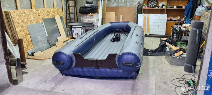 Продам лодку Флагман DK350