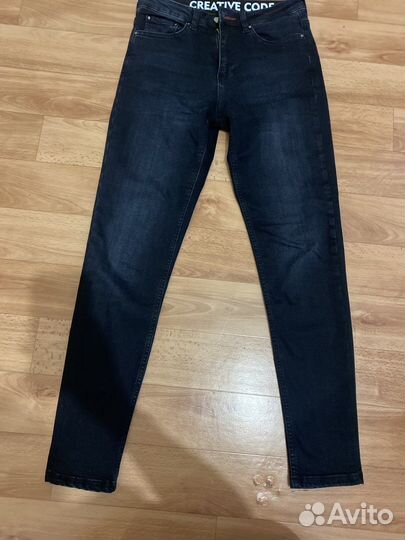 Джинсы новые