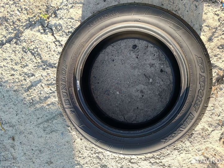 Dunlop SP Sport Maxx 205/55 R16