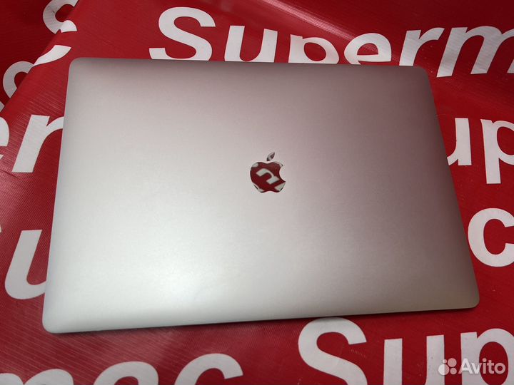 MacBook Pro 15 2019 i9/32/512/Radeon Pro 560X 4