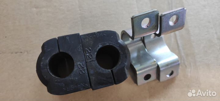 Втулки стабилизатора Mitsubishi Outlander 3