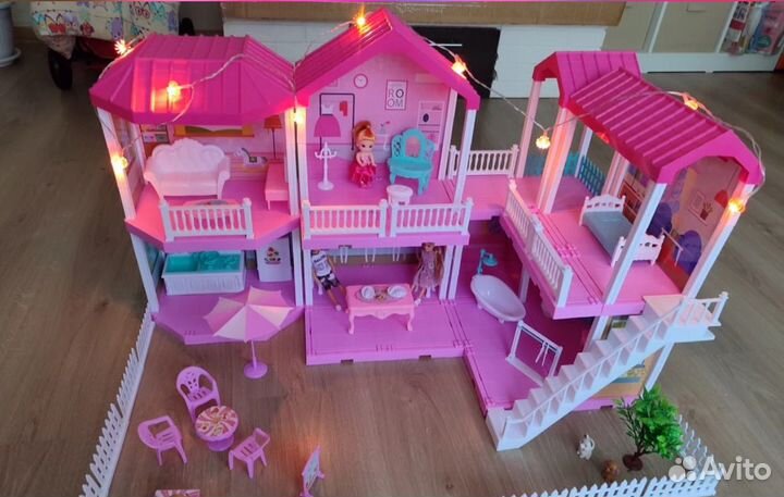 Домик кукольный