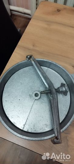 Сковорода для цыпленка табака СССР