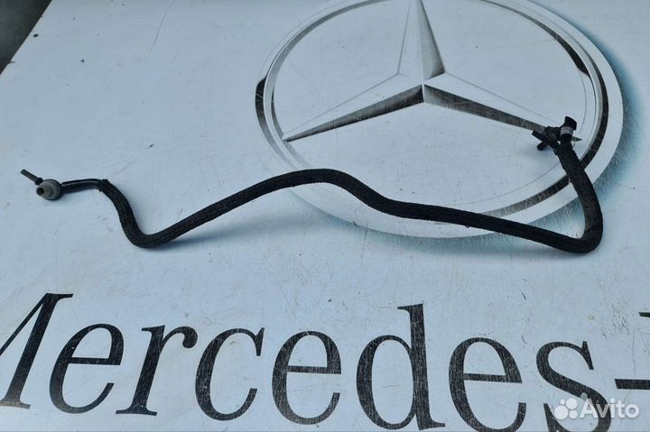 Вакуумная трубка Mercedes W212