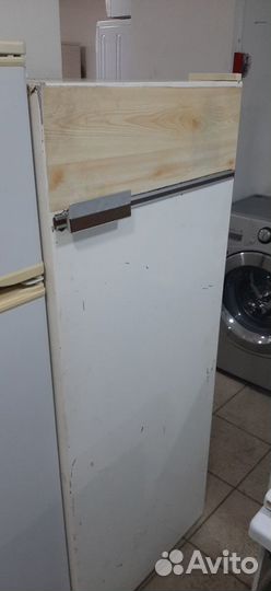 Холодильник Бирюса